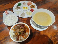 招牌特色过桥米线-建新园过桥米线(老街店)