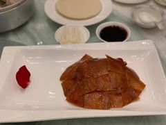 金牌片皮鸭-亢龙太子酒轩(东湖店)