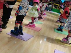 -悦动体能篮球羽毛球网球(三里河店)