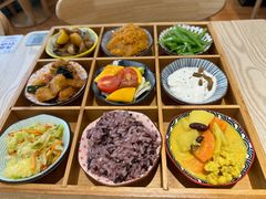 -轻蔬不用等·素食(江苏路店)