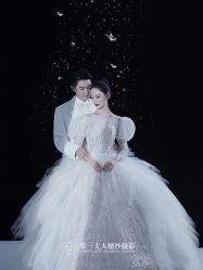 -第一夫人婚纱摄影(南京店)