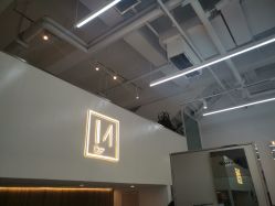 -I+造型烫发染发