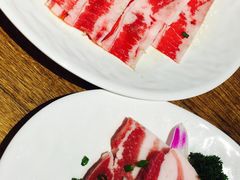 牛五花肉-釜山火炉韩式炭火烤肉(欧洲城店)
