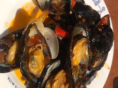 -四海一家自助餐(益田假日广场店)