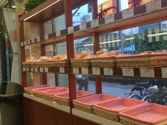 面包甜点陈列柜-红宝石·鲜奶小方(长阳店)