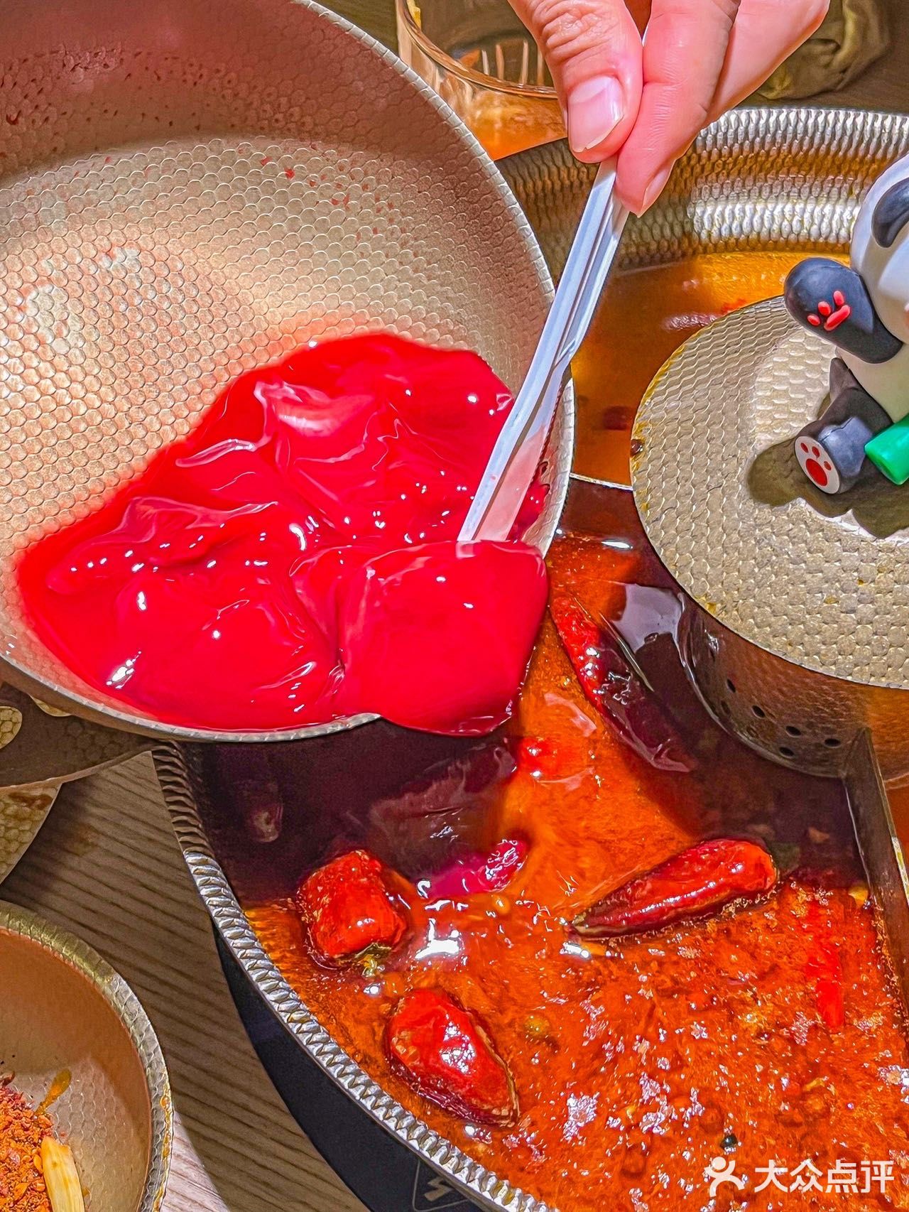 深圳的！排队一小时也要吃的火锅[流泪]