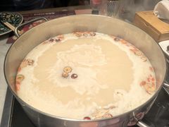 -尚尚仙·酸汤猪手·猪肚鸡火锅(华联万柳购物中心店)