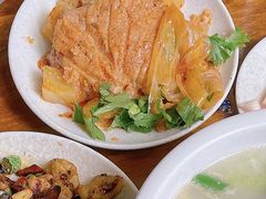 粉蒸肥肠-茅屋大酒店