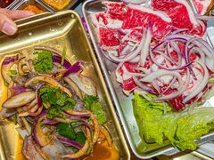 -围炉肉舍•炭烤活鳗•丹东海鲜烤肉(步行街店)