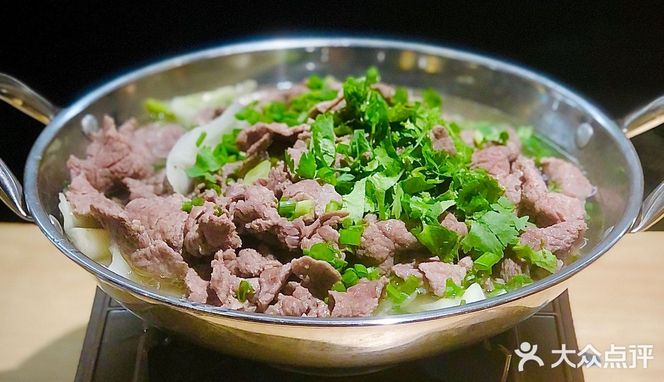 魔都探店 | 人均50就吃到正宗乐山翘脚牛肉