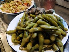 -马路牙子烧烤音乐酒馆(望京店)