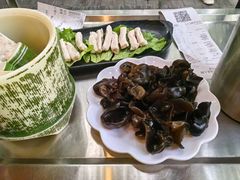 -二荆条·蜀鲜汇城市森林火锅