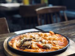 海鲜芝士炒年糕-MI WU FACTORY米屋美食工厂餐厅(绿地店)