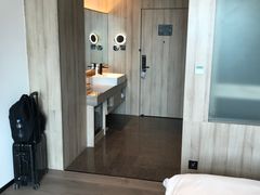 -西安大雁塔科技大学地铁站亚朵酒店