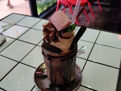 爆炸冰激淋巧克力-MIKAKU(万达广场上海宝山店)