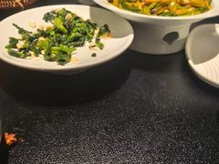 -辣尚瘾·烤鱼·新川菜(牡丹园直营店)