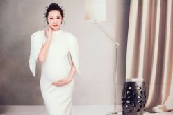 点击看大图 -十孕纪高端孕妇亲子摄影