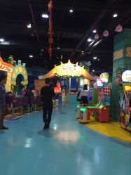 -探奇乐园蹦床公园(日月广场店)