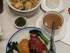 -香港新发烧腊茶餐厅(水围店)