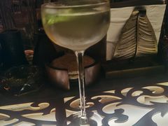 -Shift cocktail bar鸡尾酒吧