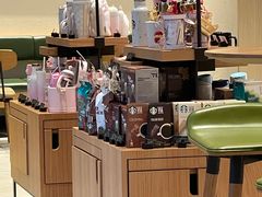 零售区-星巴克(古美路店)