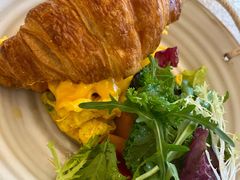 火腿滑蛋可颂全餐-玲婧胡同·生日蛋糕·餐厅(嘉里城店)