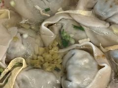 青菜鲜肉大馄饨-梦花街馄饨店(中华苑店)