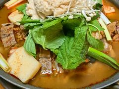 脊骨土豆汤中-Myth猪蹄(明洞店)