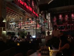 -FOUR PLAY BAR