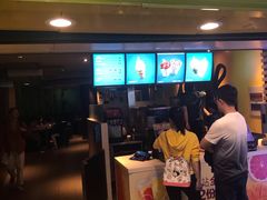门面-麦当劳(中山公园龙之梦店)