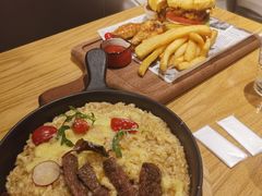 菌香牛扒焗饭-LO CALCOW卡路力轻食主义餐厅(陆家嘴店)