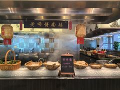 -圣丰索菲特·2 On 988 Café 自助餐厅
