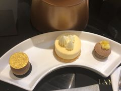 -青岛海尔洲际酒店