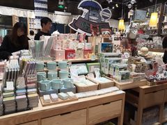 -猫的天空之城概念书店(杭州南宋御街店)