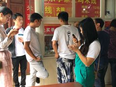-正宗李家土鸡米线店