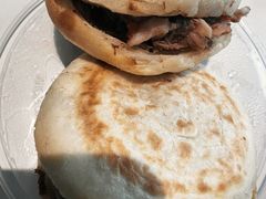 -闫家驴肉火烧(五四店)