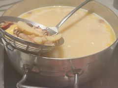 -尚尚仙·酸汤猪手·猪肚鸡火锅(华联万柳购物中心店)