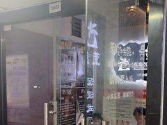 -荒岛实景沉浸密室(江汉路1店)