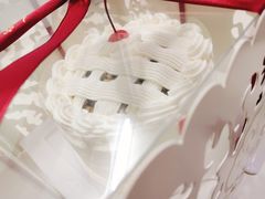 -红宝石·鲜奶小方·海派西点房(金杨店)