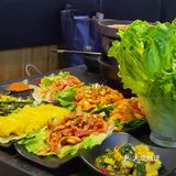 里面抽烟的也挺多所以打算换一家