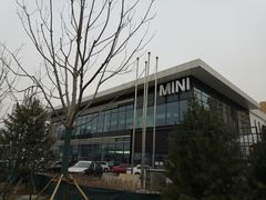 -太原宝诚宝马4S店(迎泽西大街店)
