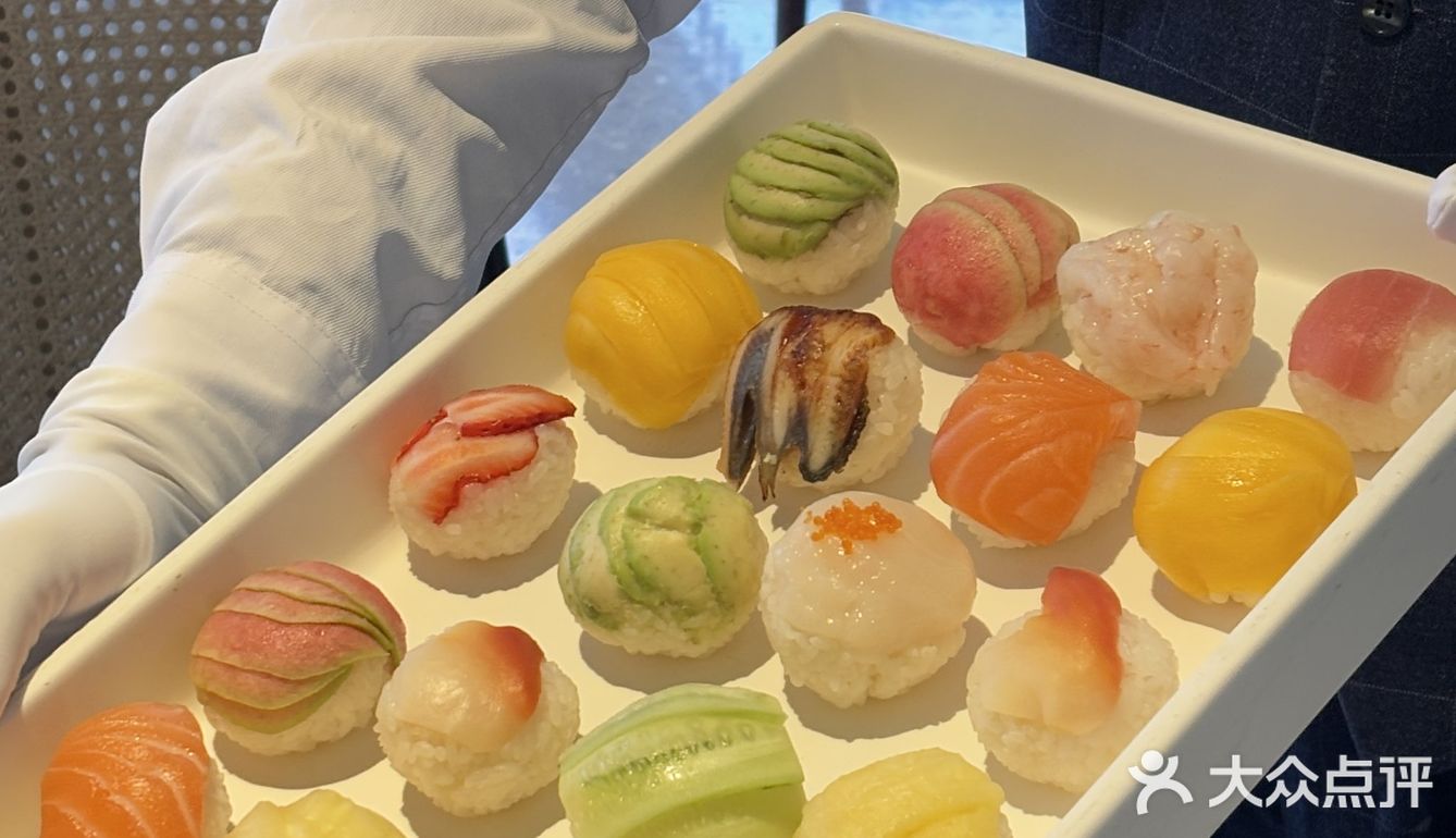 颜值超高的Tiffany蓝冰淇淋被我吃到了