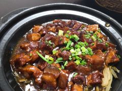 砂锅红烧肉-土桥手掌鸡·26年灌县老味道(都江堰店)