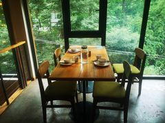靠窗位-WILDS 野有食(碧坞店)