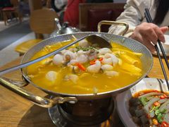 -隔壁老王·家常云南菜(花巷店)