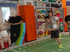 -悦动体能篮球羽毛球网球(三里河店)