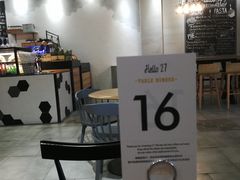 大堂-HELLO 27 意面·沙拉·帕尼尼