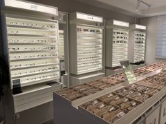-目艮眼镜SHOWROOM(品牌集合店)