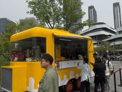 -东方体育中心(地铁站)