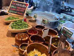 -云阿蛮云南生烫牛肉米线(奉贤路店)